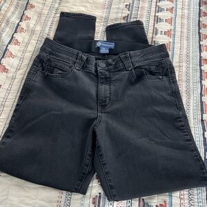 Democracy Women's Black Jeans  size 14. “Ab” solution. Skinny. Inseam 28”